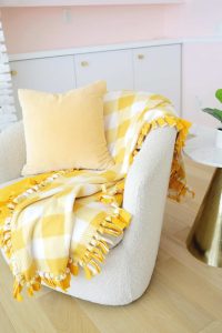 No-Sew Fleece Blanket